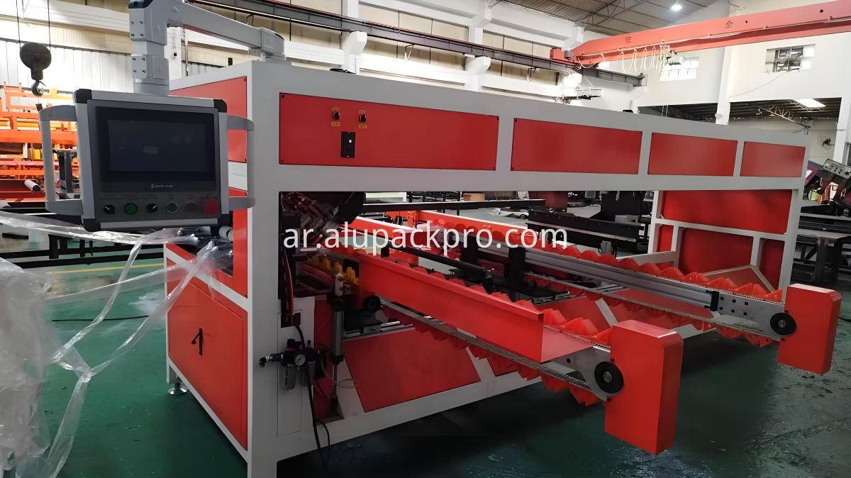 آلة تعبئة الألمنيوم المفردة single aluminum bagging machine